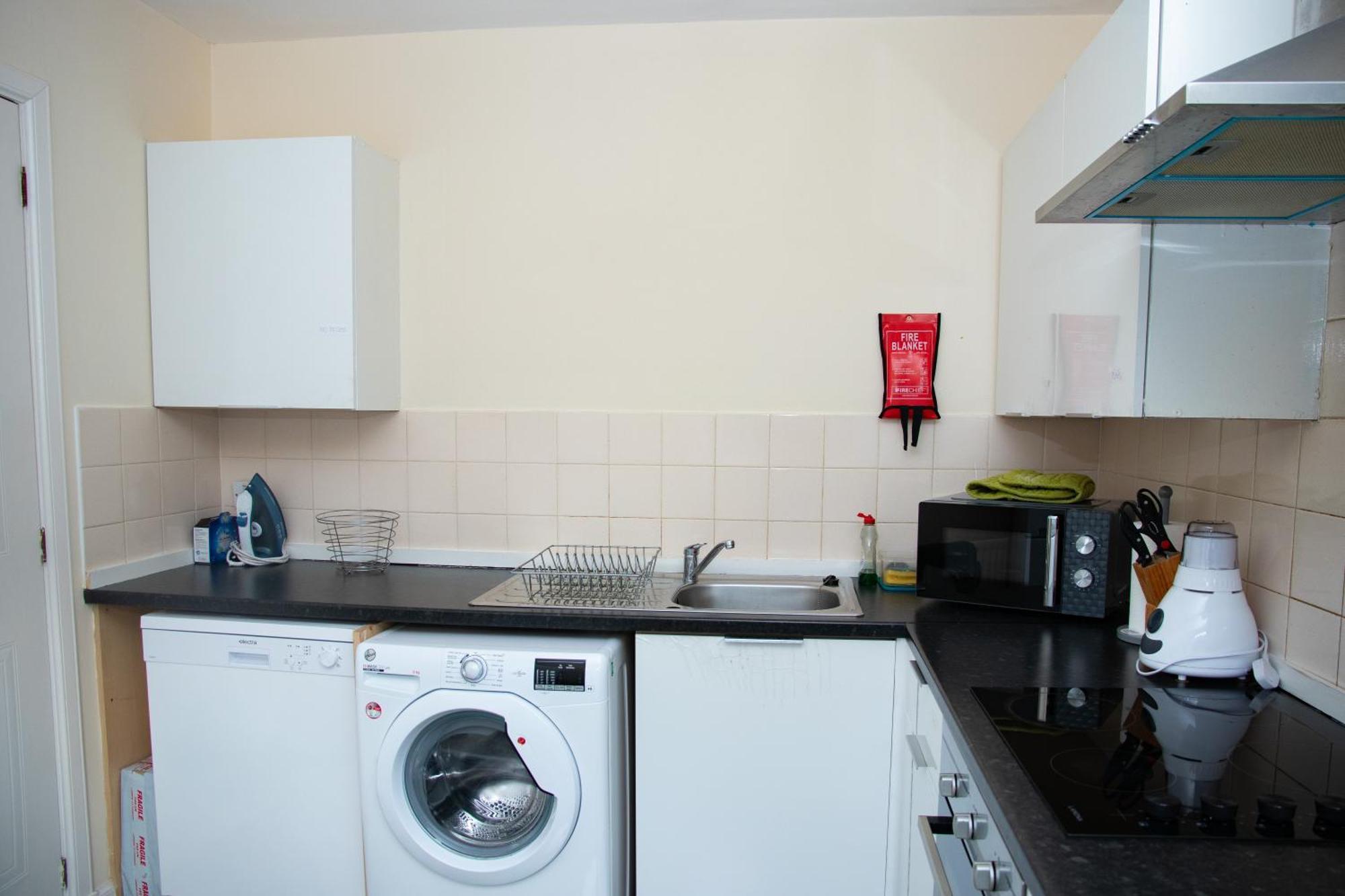 Charlotte Apartment Aberdeen Bagian luar foto