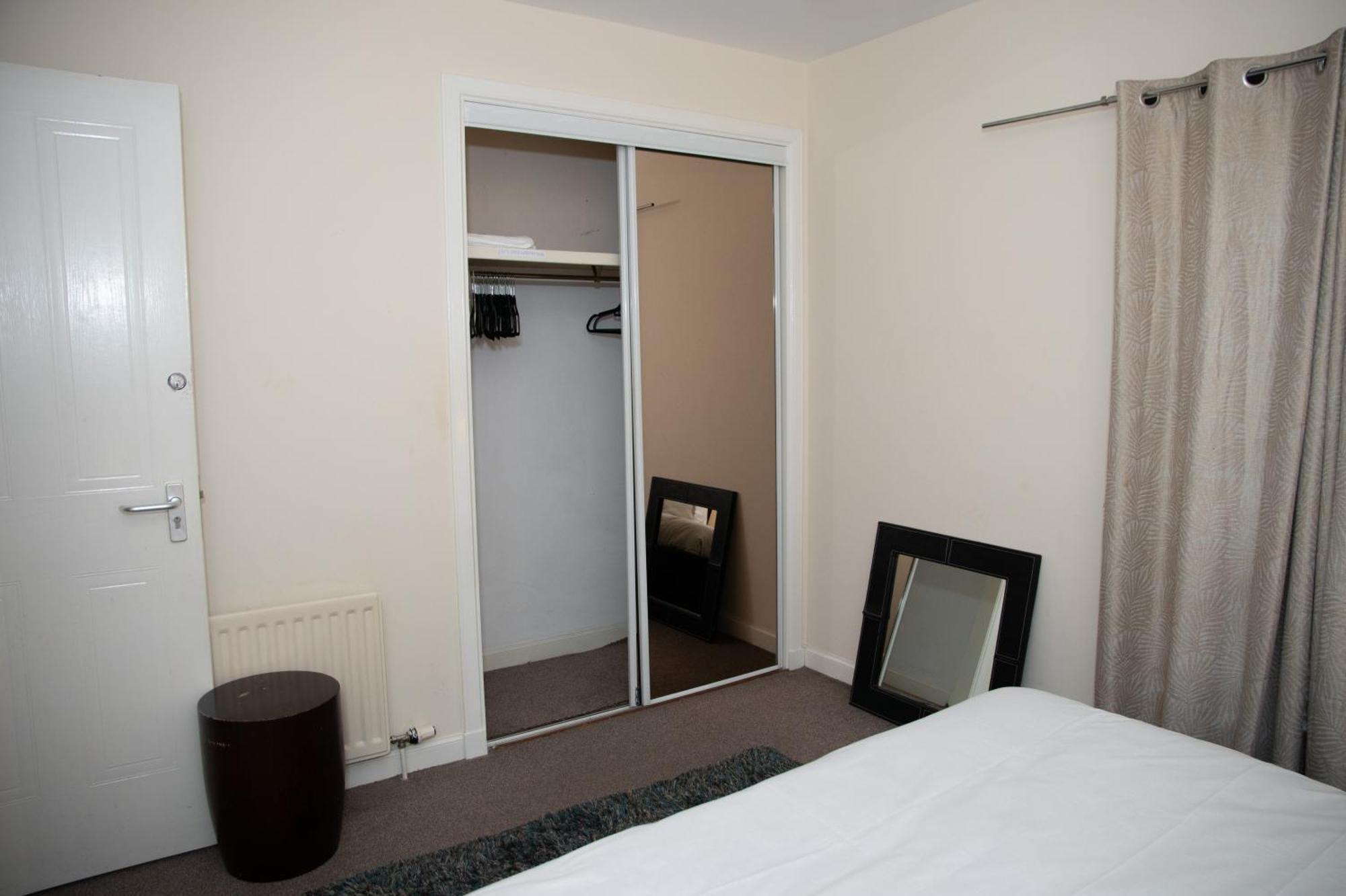 Charlotte Apartment Aberdeen Bagian luar foto