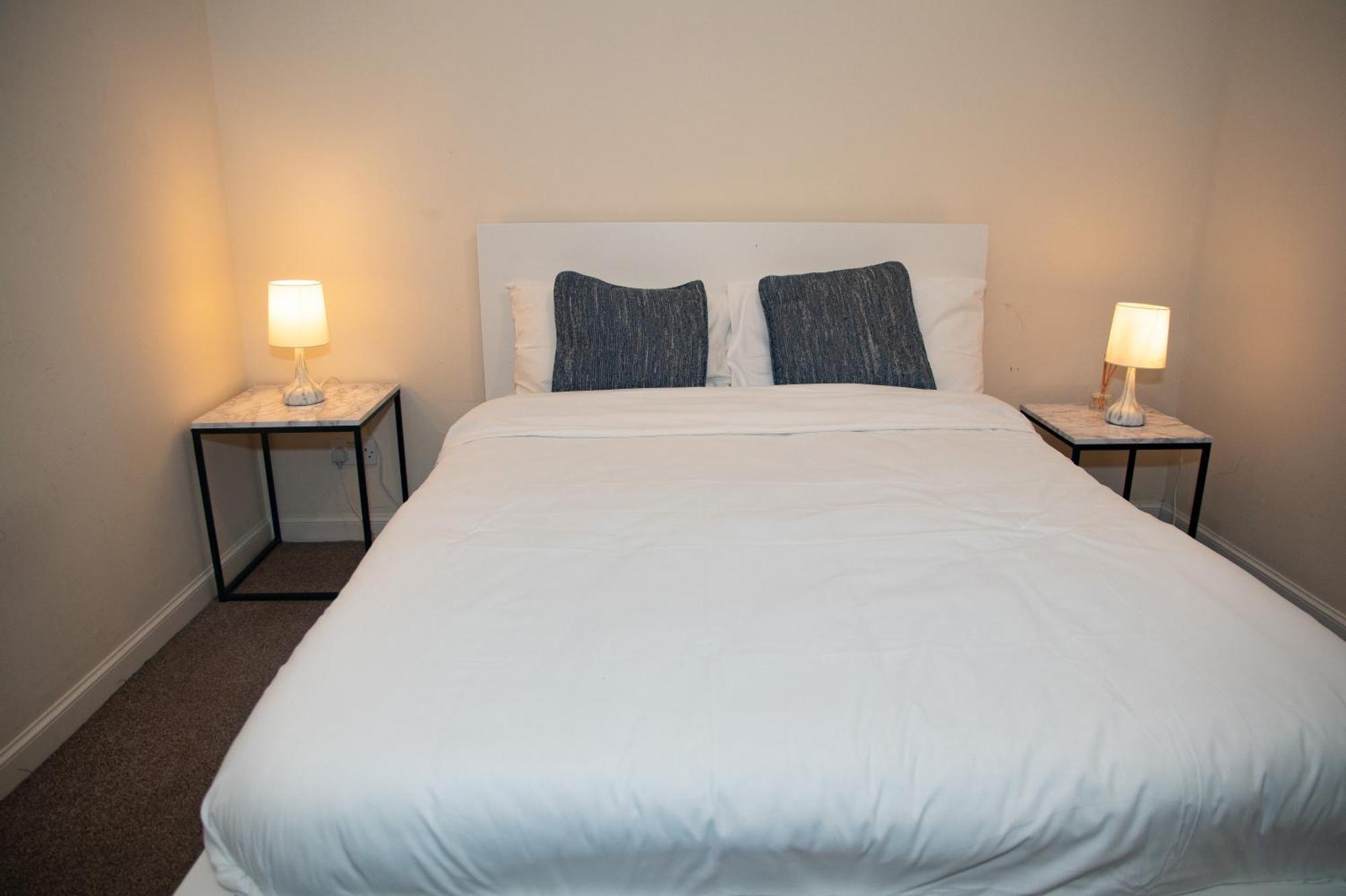 Charlotte Apartment Aberdeen Bagian luar foto